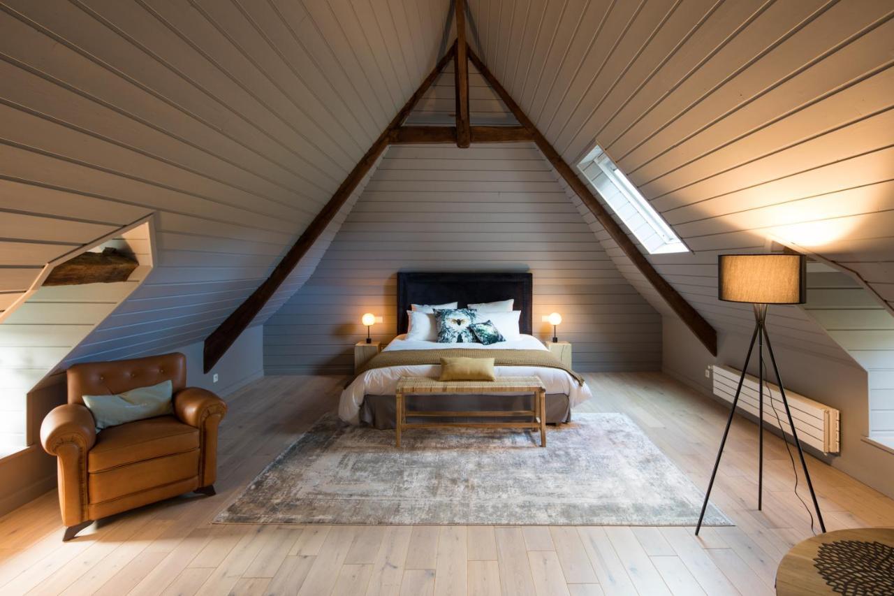 Manoir Du Vau D Arz Gites Et Chambres D Hotes Avec Piscine Malansac Экстерьер фото