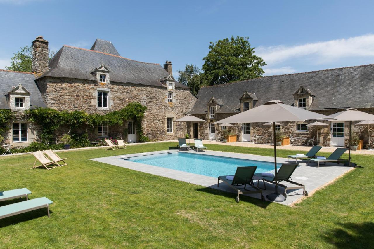 Manoir Du Vau D Arz Gites Et Chambres D Hotes Avec Piscine Malansac Экстерьер фото