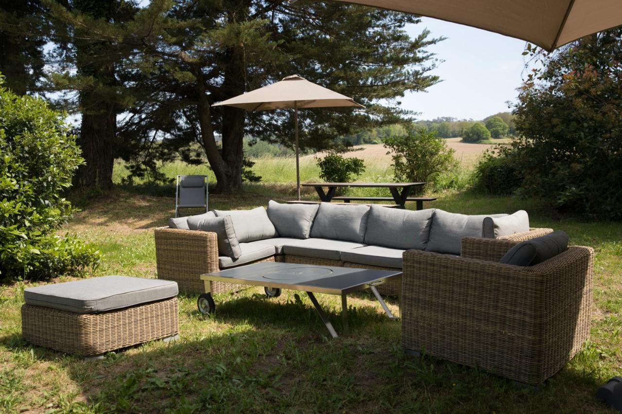 Manoir Du Vau D Arz Gites Et Chambres D Hotes Avec Piscine Malansac Экстерьер фото